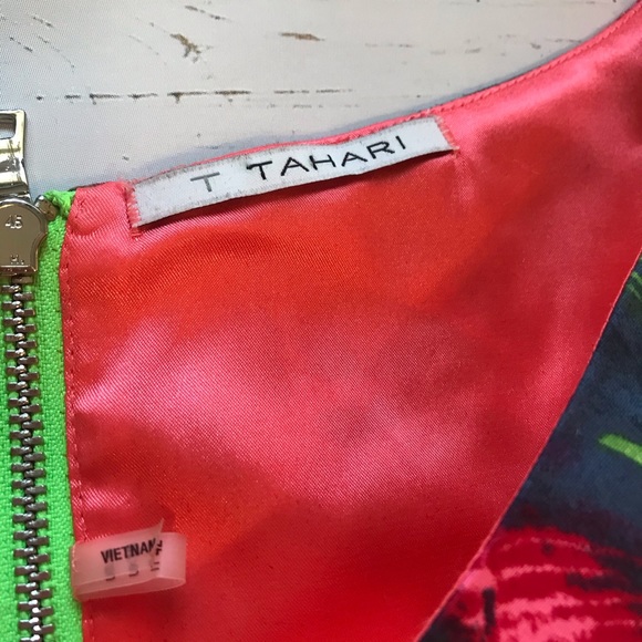 T Tahari Floral and striped Dress Size 6 - Picture 2 of 7